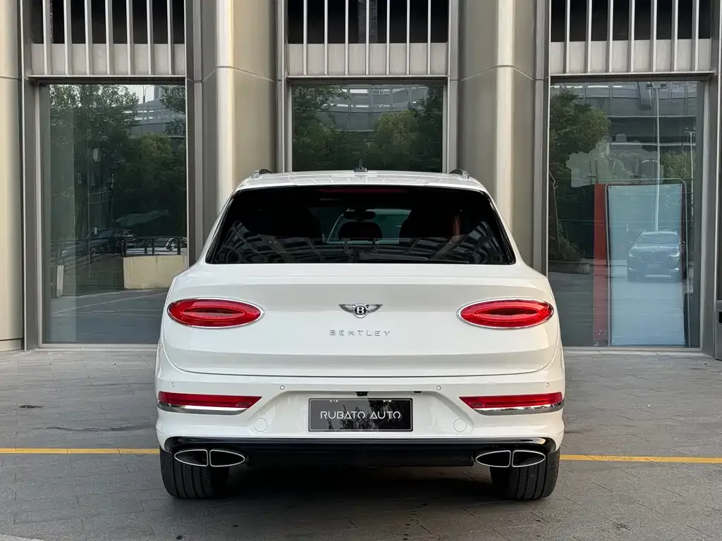 Bentley Bentayga 2021 из CN, фото 10