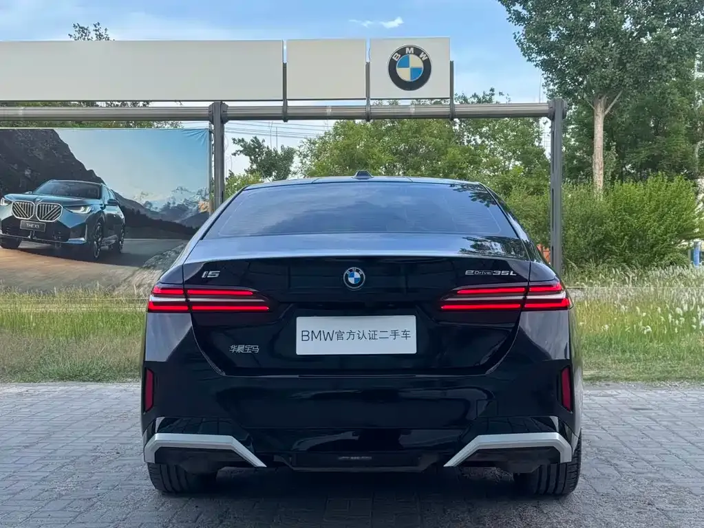 BMW i5 2024 из CN, фото 3