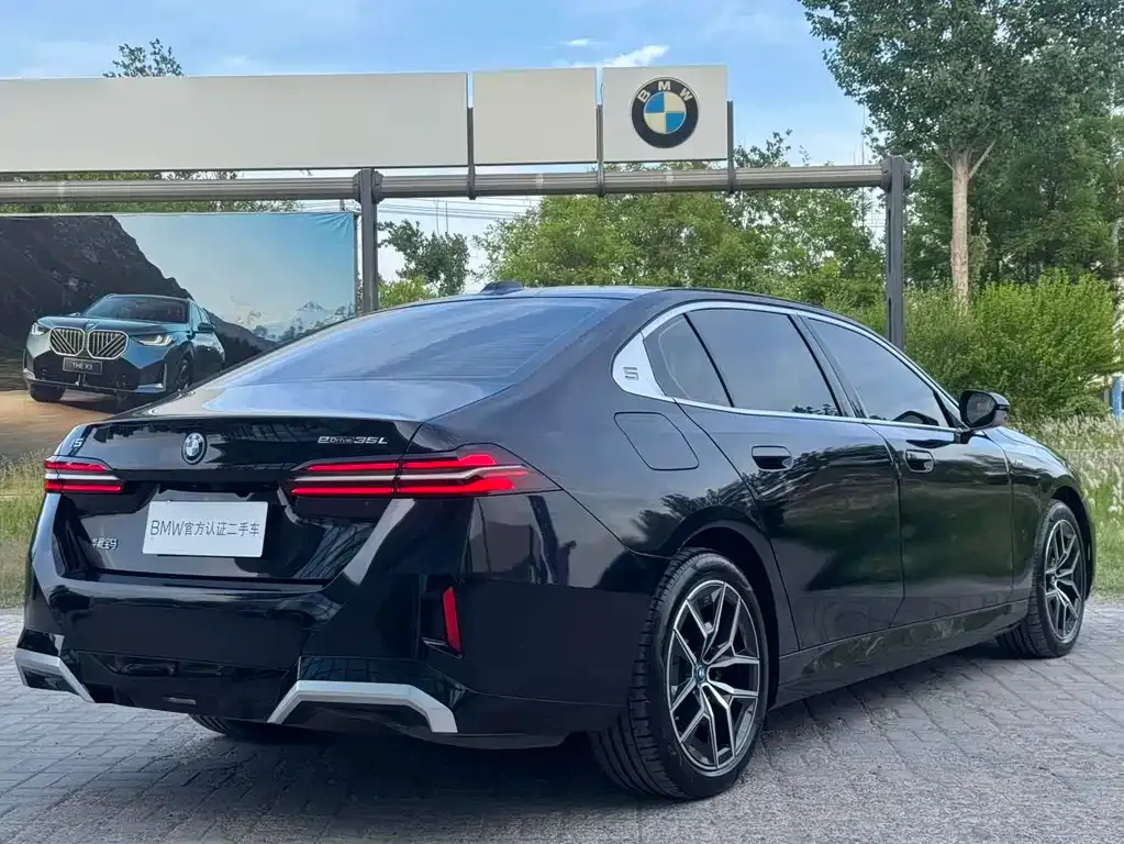 BMW i5 2024 из CN, фото 10