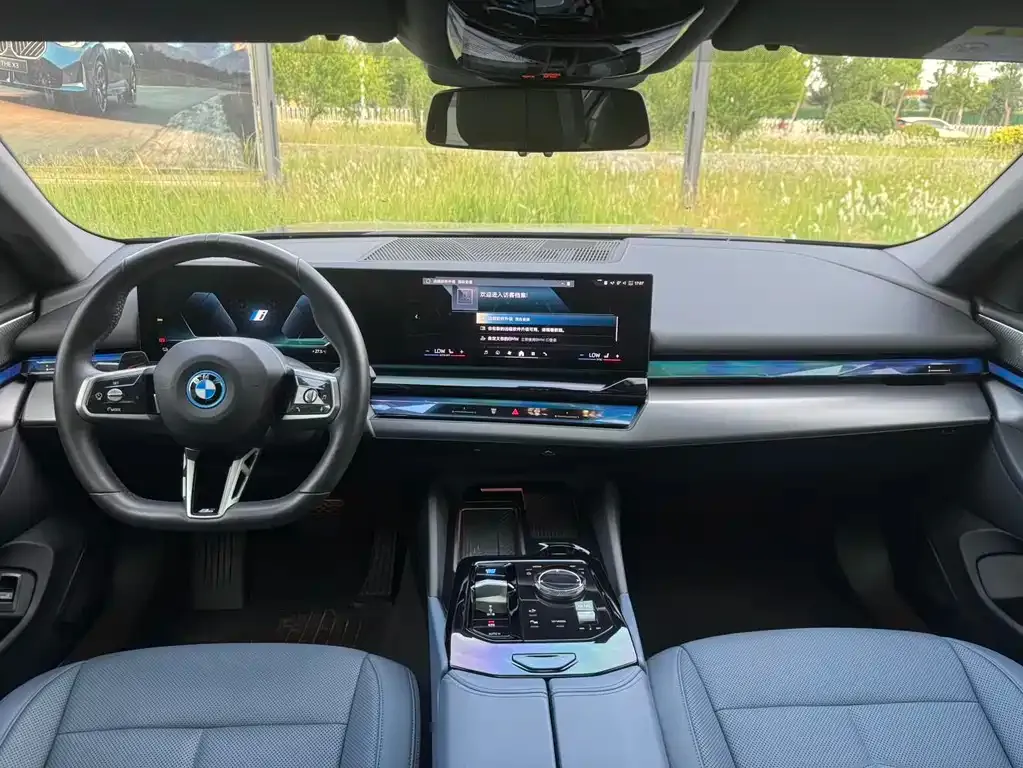 BMW i5 2024 из CN, фото 2