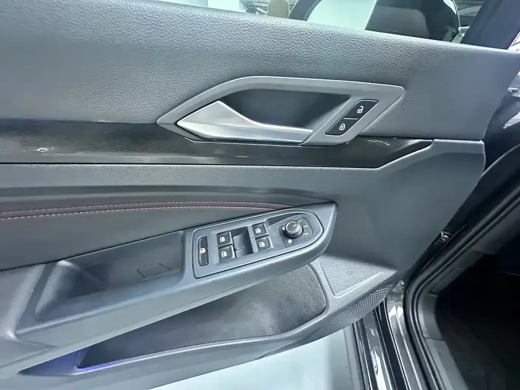 Volkswagen Golf GTI 2022 из CN, фото 7