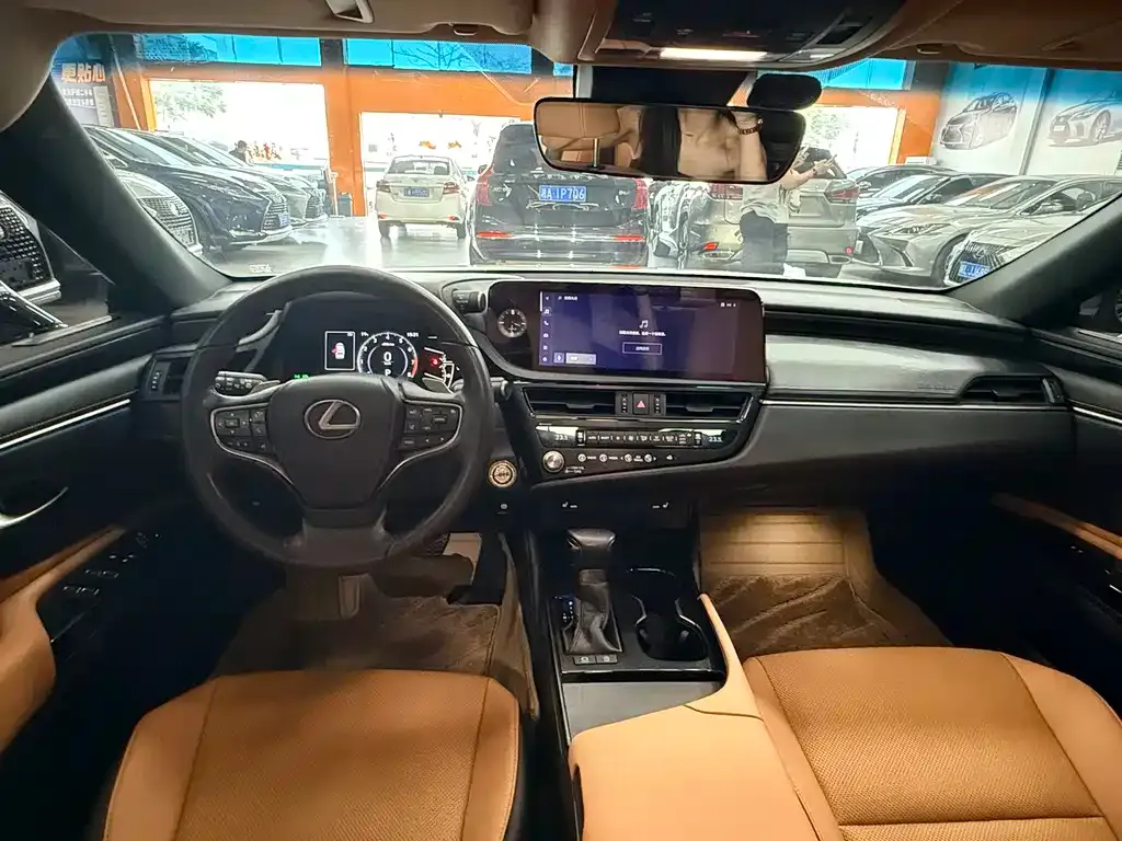 Lexus ES 2023 из CN, фото 8