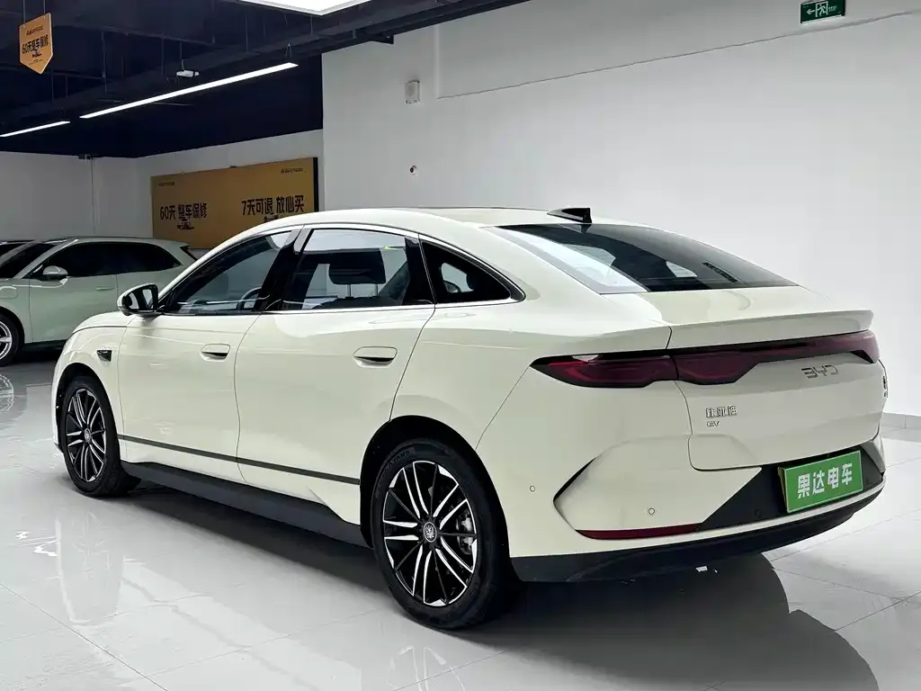 BYD Qin L — фото 7