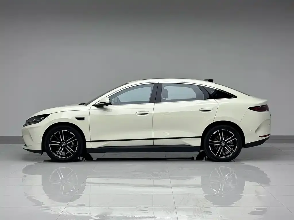 BYD Qin L — фото 2