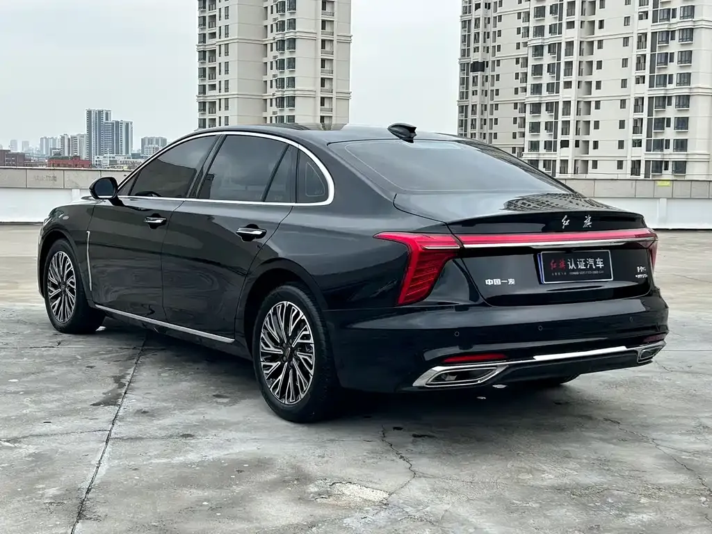 Hongqi H5 — фото 6