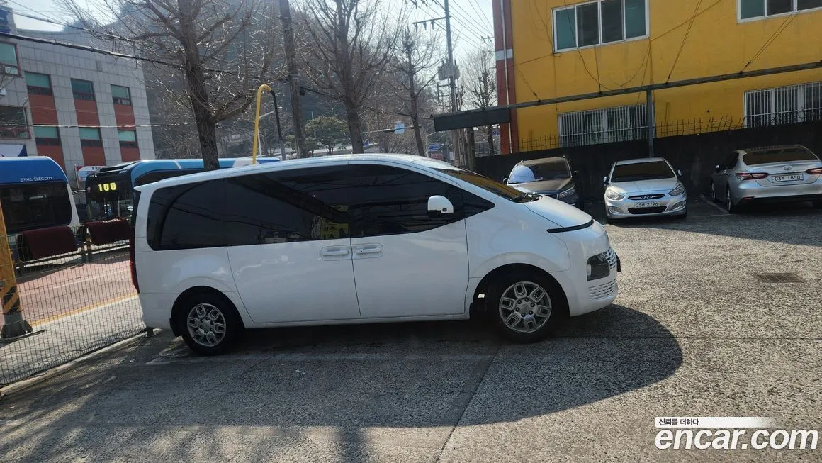 Hyundai Staria — фото 10