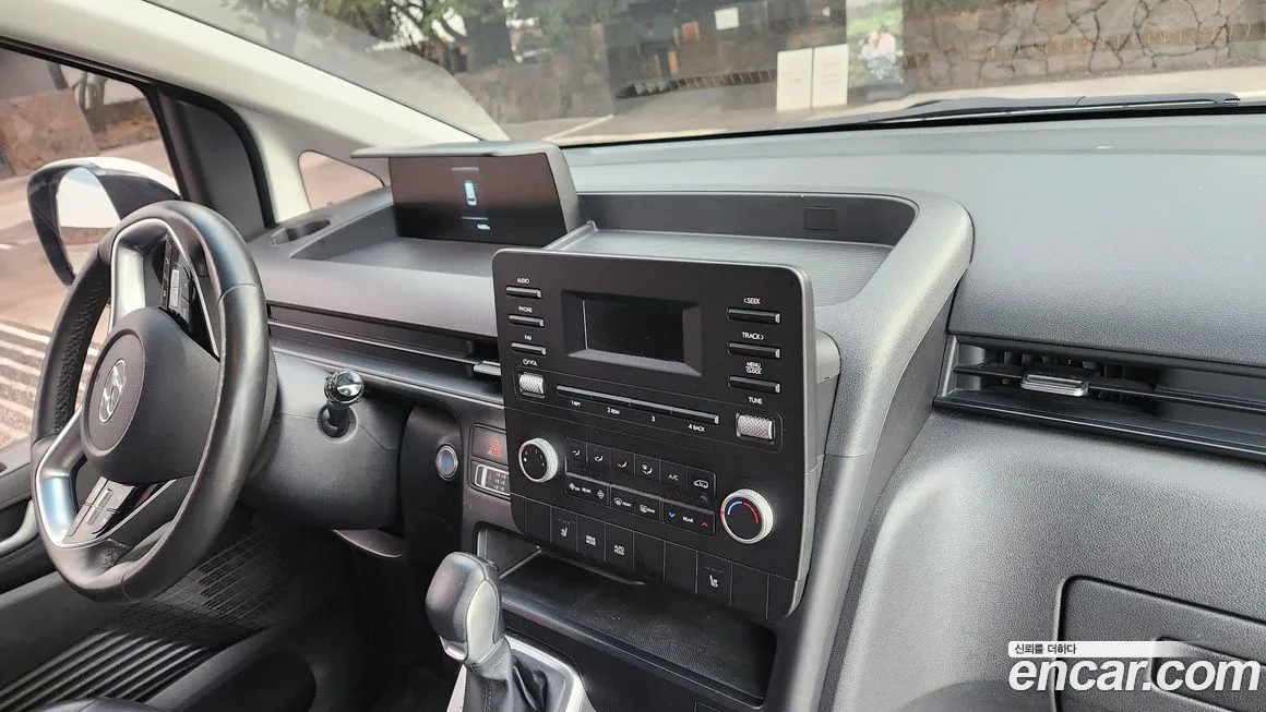 Hyundai Staria — фото 9