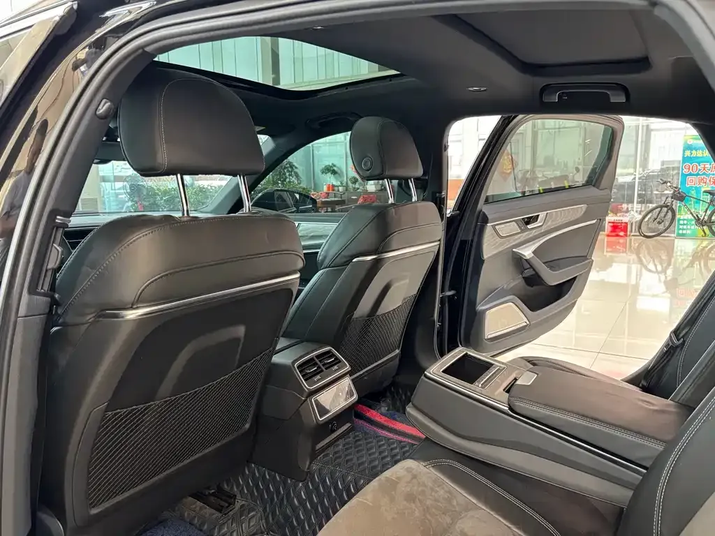 Audi A6L New Energy 2021 из CN, фото 6