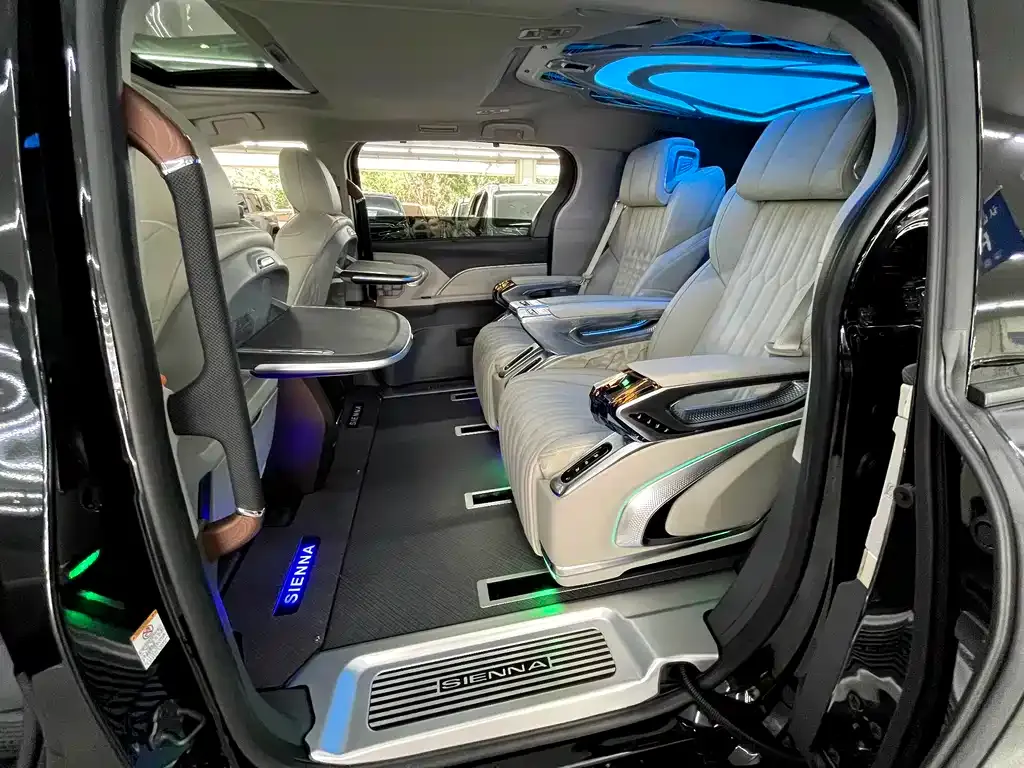 Toyota Sienna 2026 из CN, фото 4