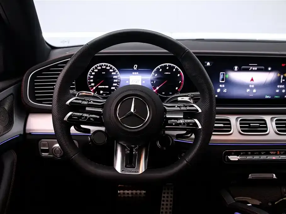 Mercedes-Benz GLE AMG — фото 7