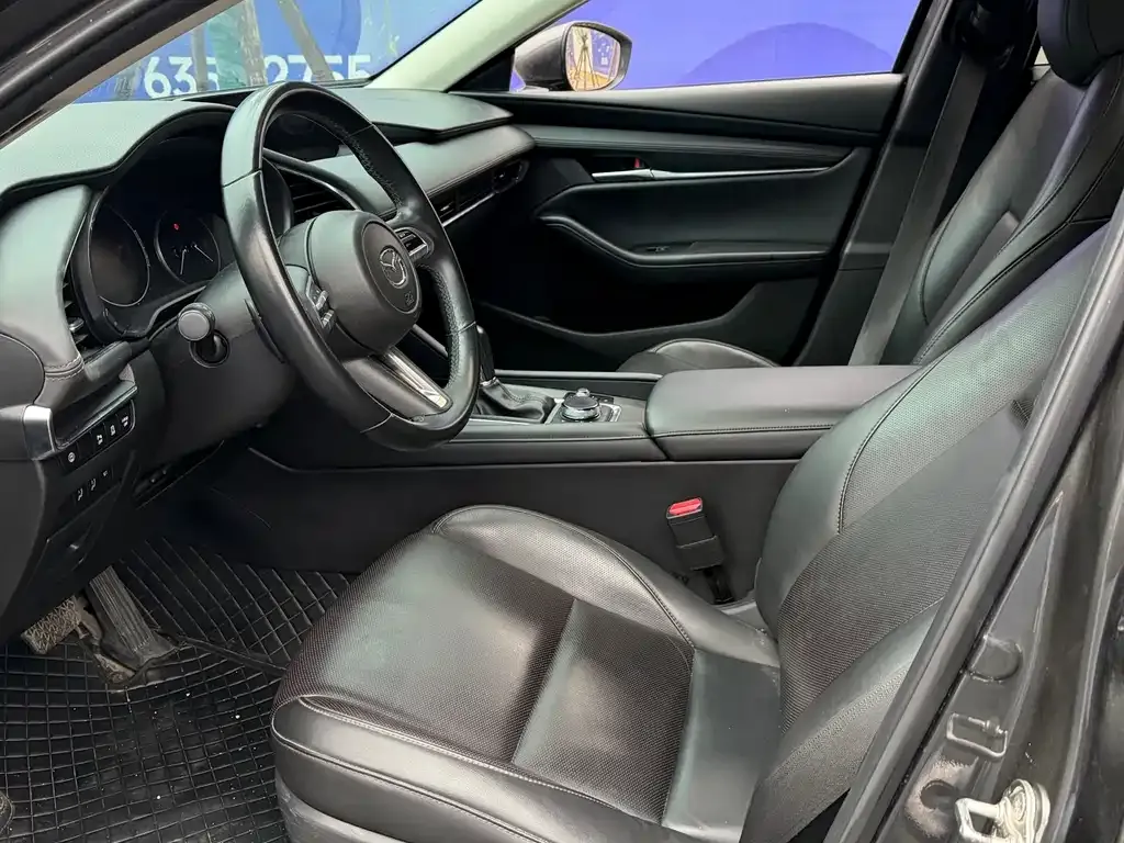 Mazda 3 Axela 2022 из CN, фото 3