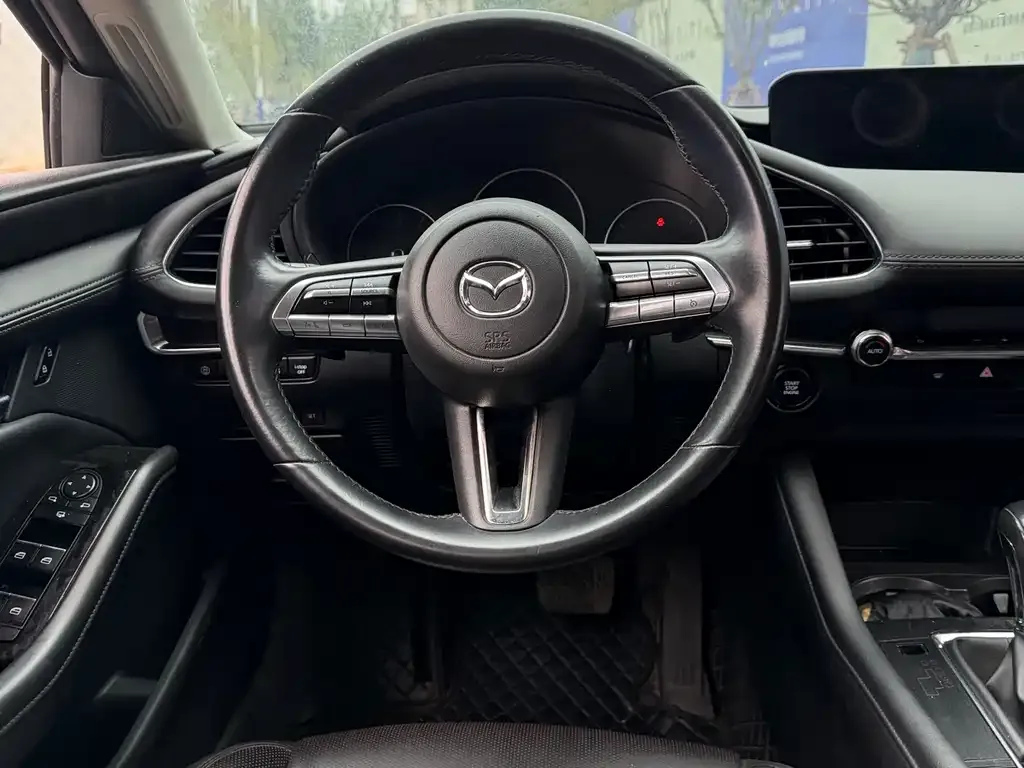 Mazda 3 Axela 2022 из CN, фото 4