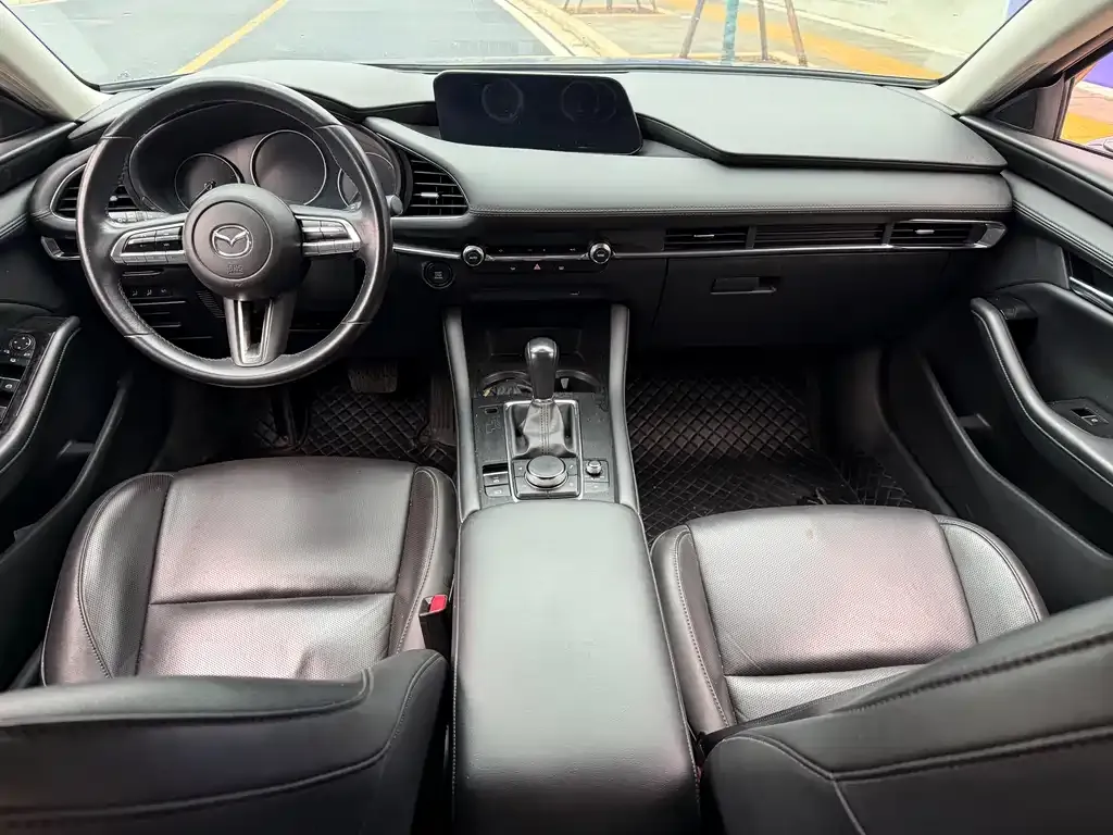 Mazda 3 Axela 2022 из CN, фото 6