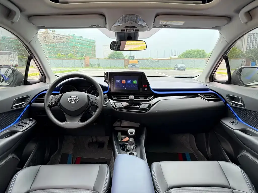 Toyota C-HR 2023 из CN, фото 4