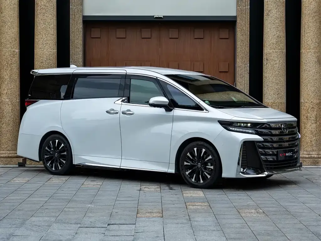 Toyota Vellfire — фото 9