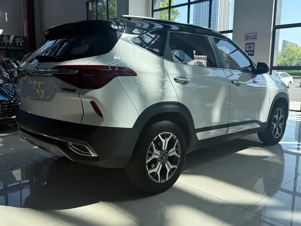 Kia KX3 2021 из CN, фото 6