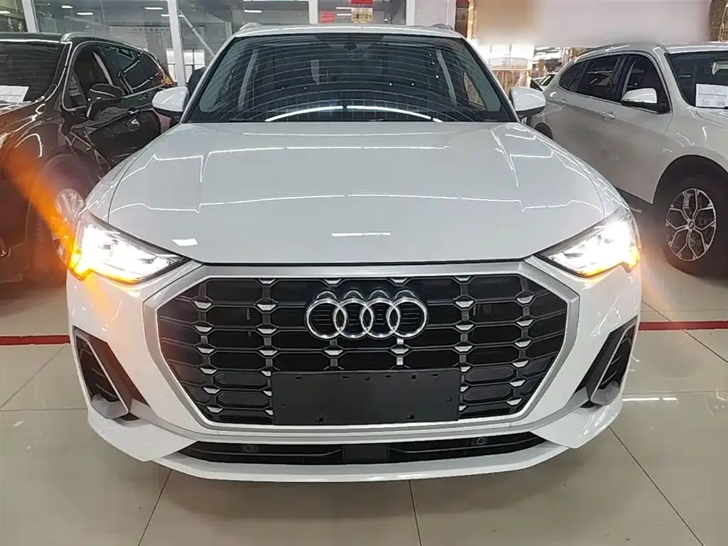 Audi Q3 2021 из CN, фото 8
