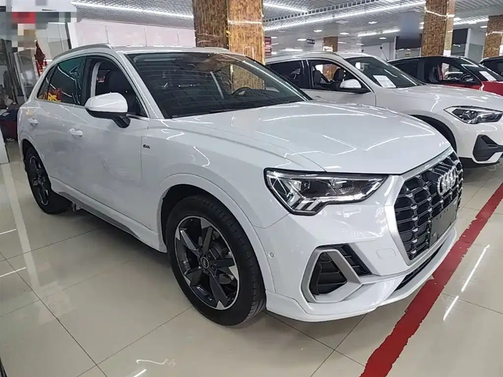 Audi Q3 2021 из CN, фото 4
