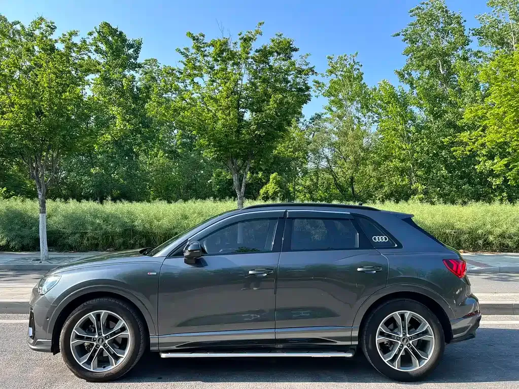 Audi Q3 — фото 9