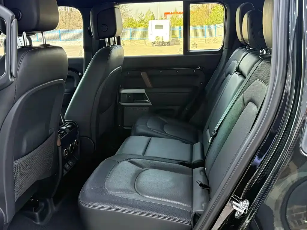 Land Rover Defender — фото 3