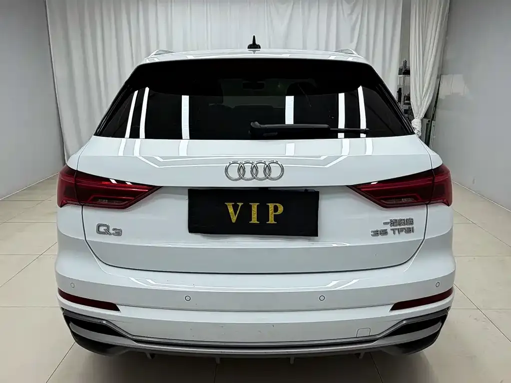 Audi Q3 — фото 4