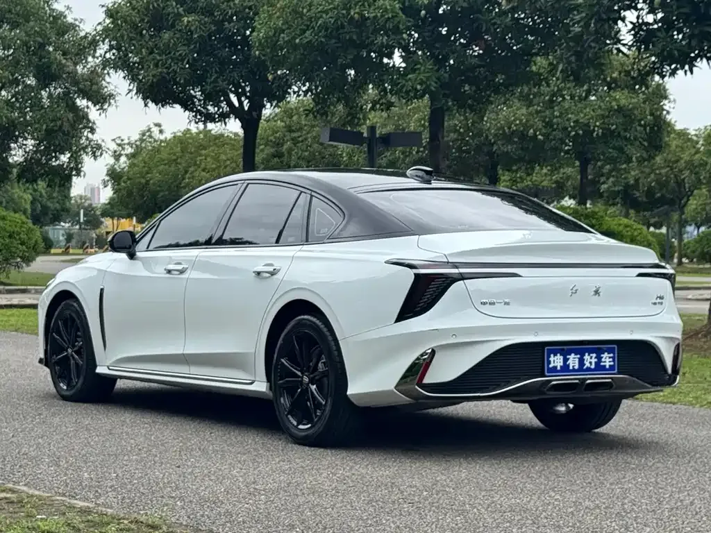Hongqi H6 — фото 7