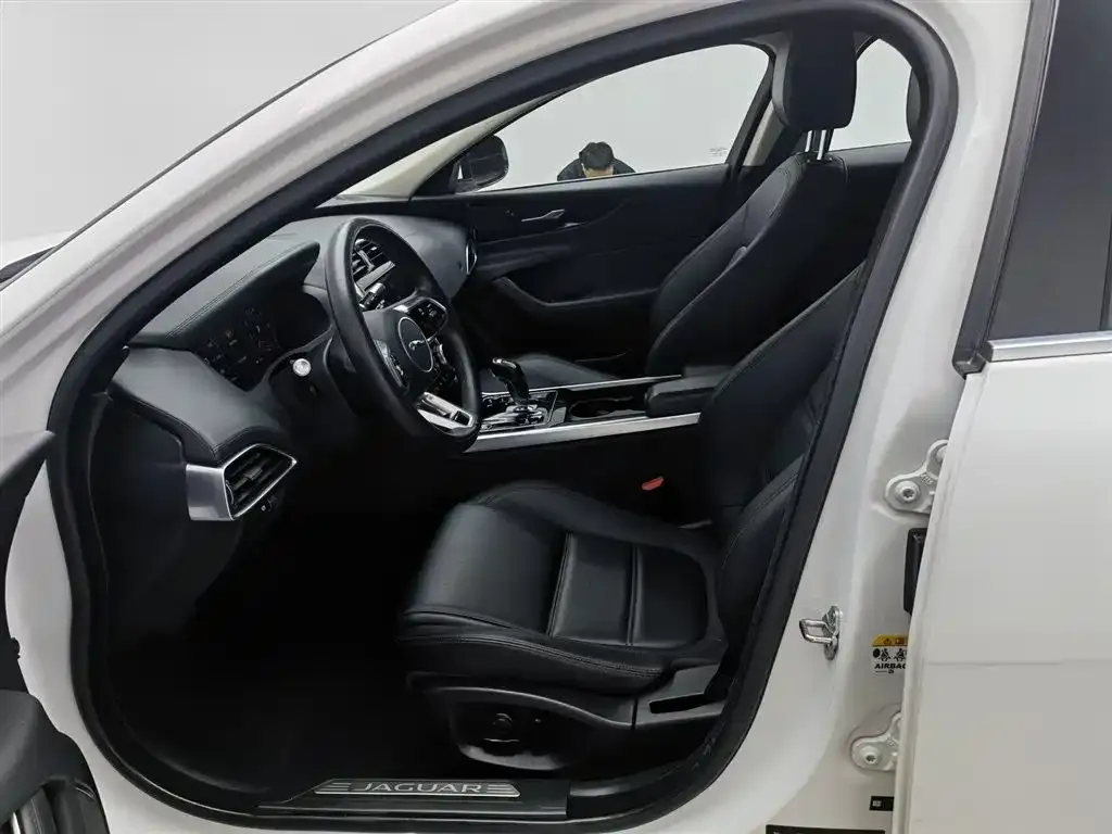 Jaguar XEL 2022 из CN, фото 2