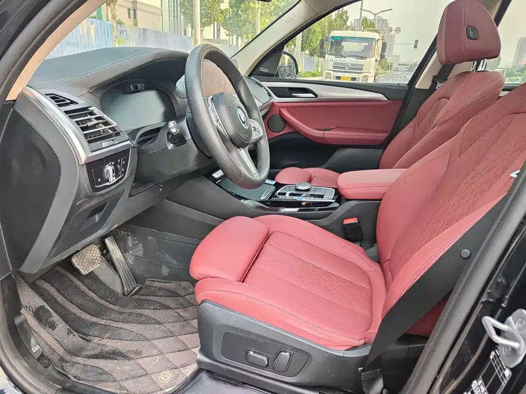 BMW iX3 2024 из CN, фото 3