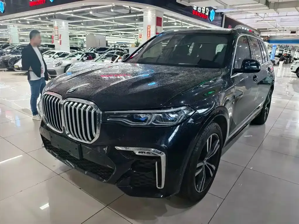BMW X7 — фото 1