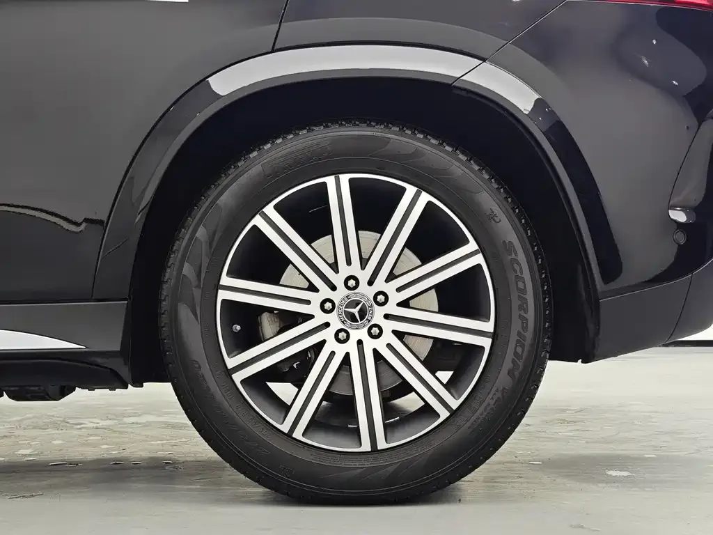 Mercedes-Benz GLE — фото 10