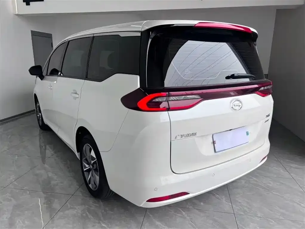 GAC Motor Trumpchi M6 — фото 2
