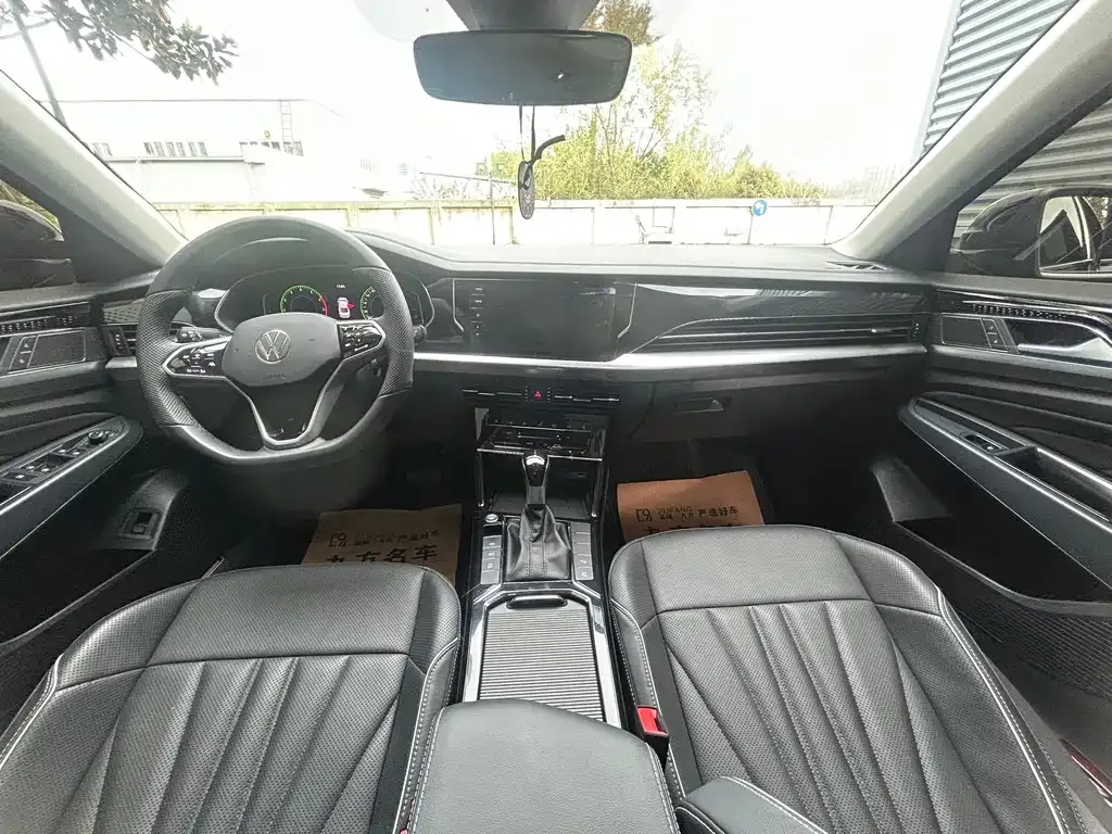 Volkswagen Passat — фото 4