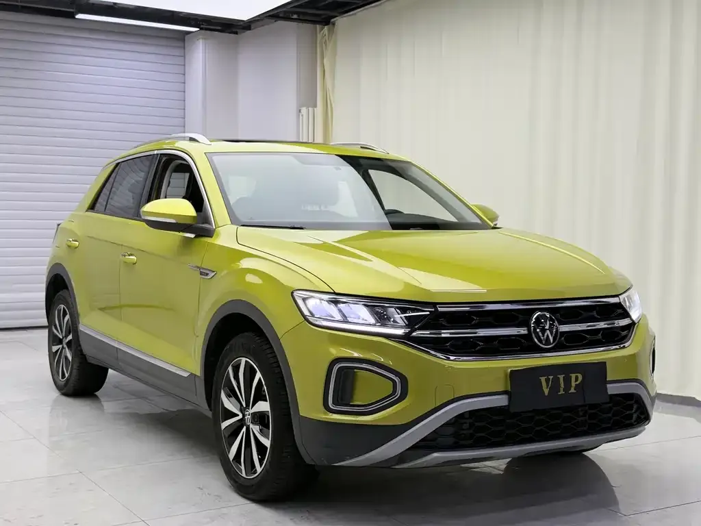 Volkswagen T-Roc — фото 6