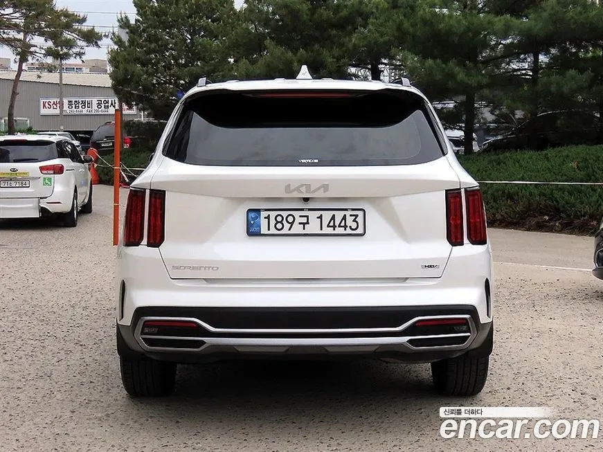 Kia Sorento — фото 6