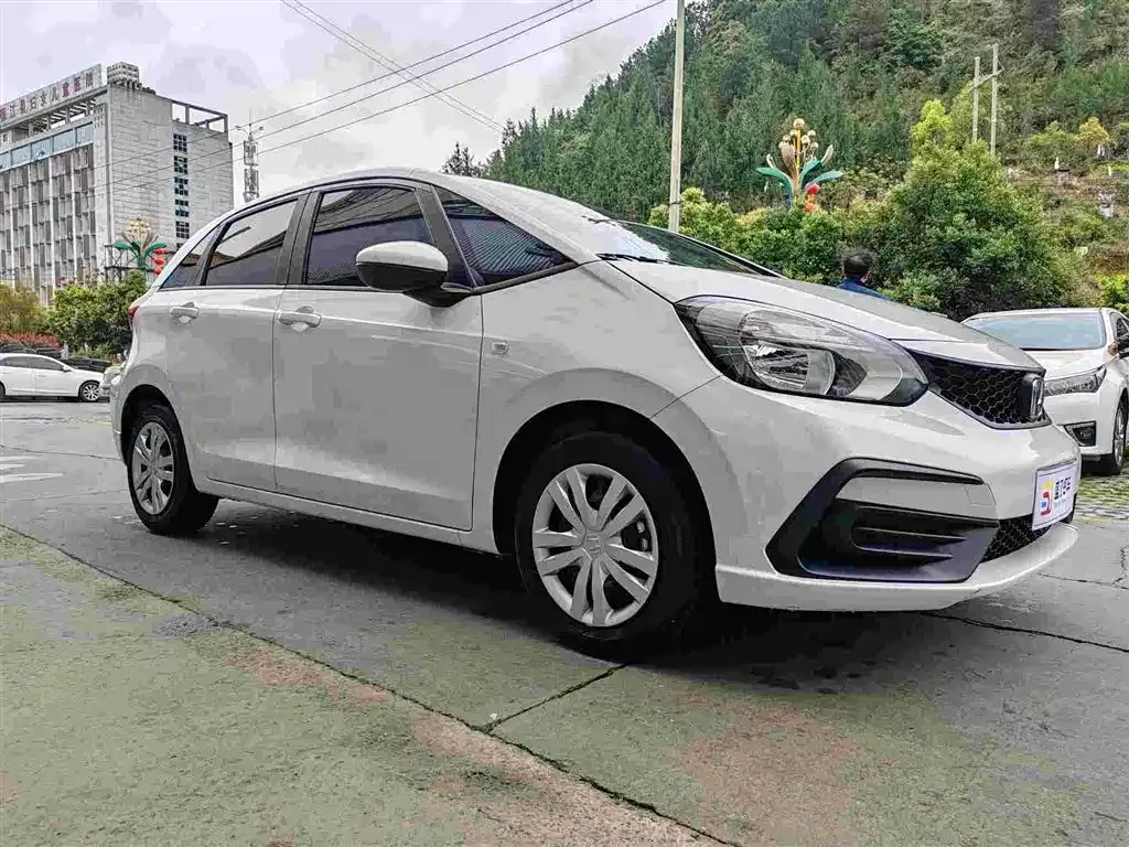 Honda Fit — фото 5