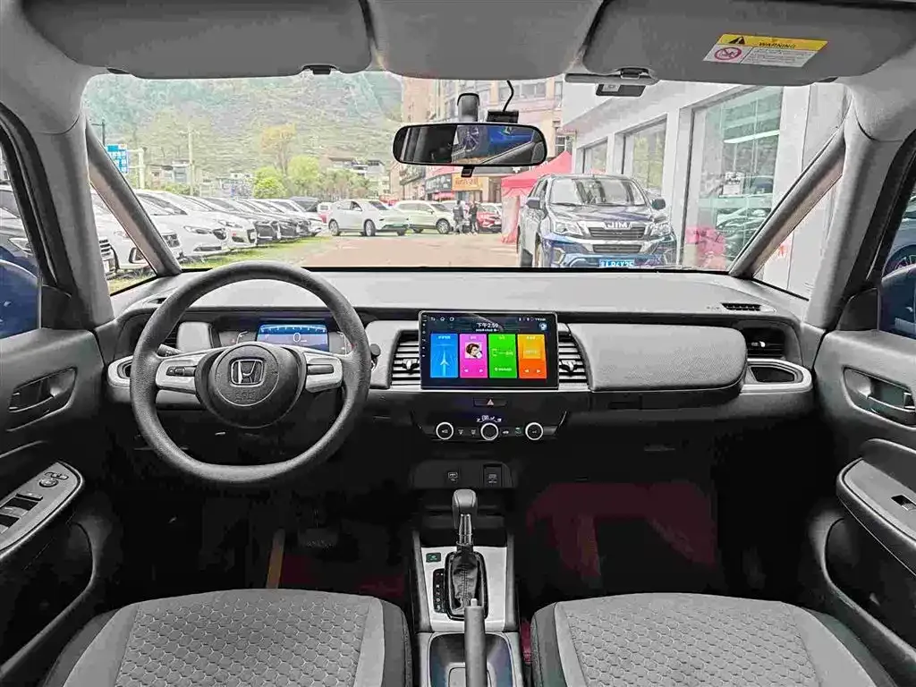 Honda Fit — фото 8