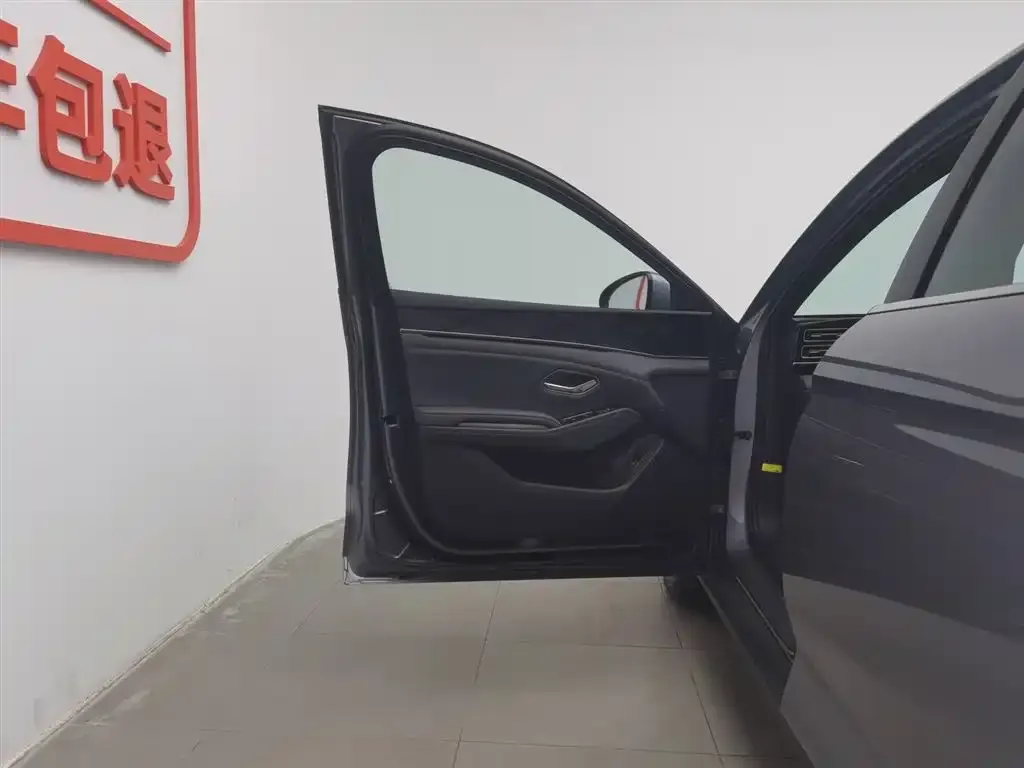 BYD Qin L — фото 3