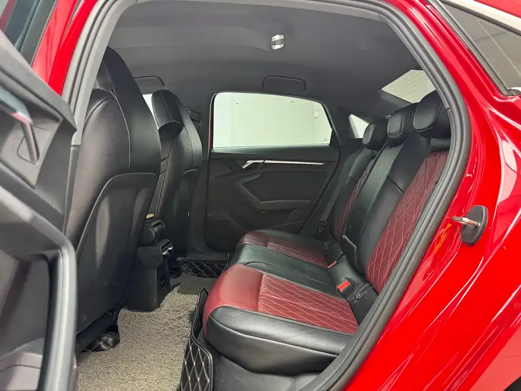 Audi A3 2022 из CN, фото 6