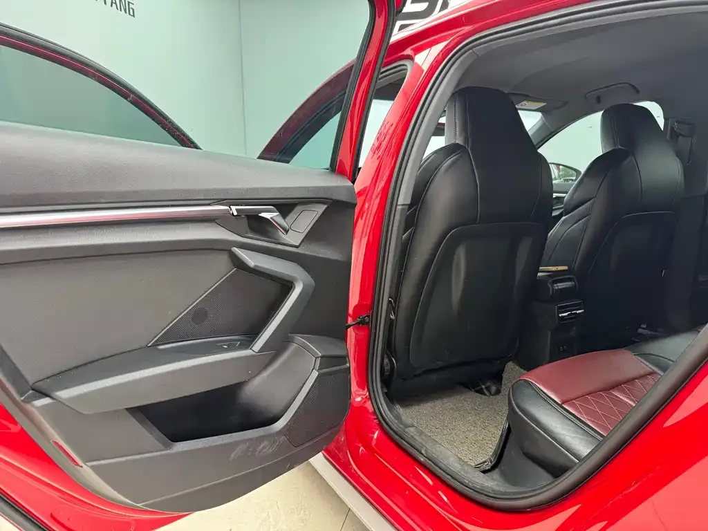 Audi A3 2022 из CN, фото 9