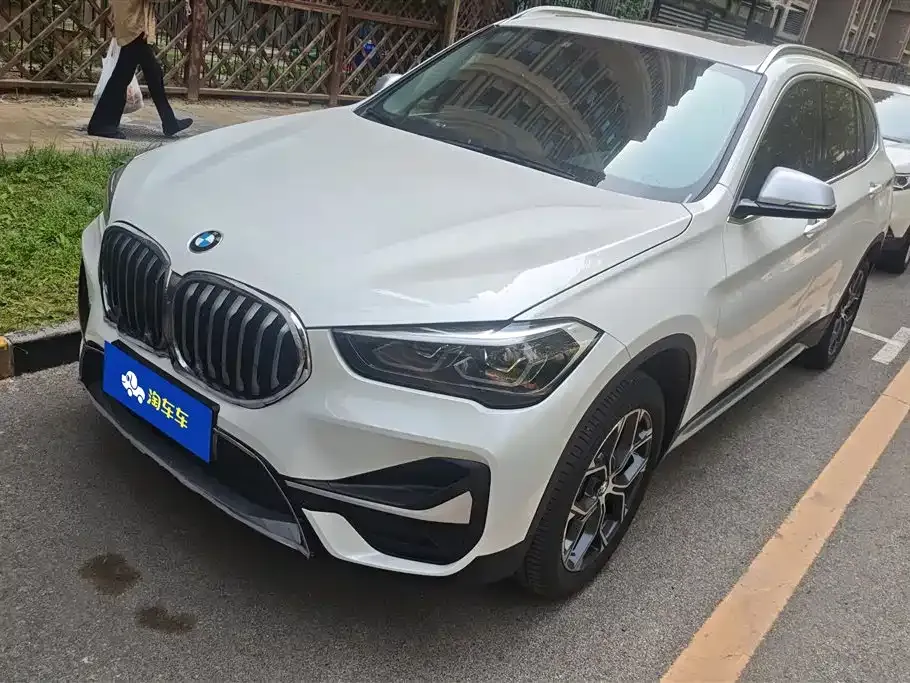 BMW X1 — фото 1