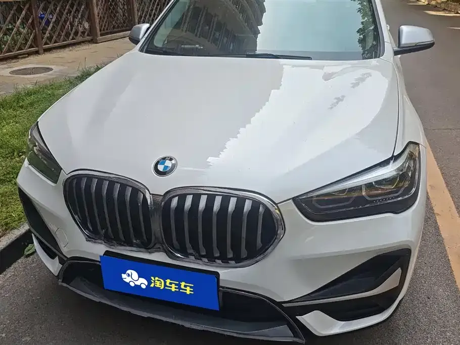 BMW X1 — фото 10
