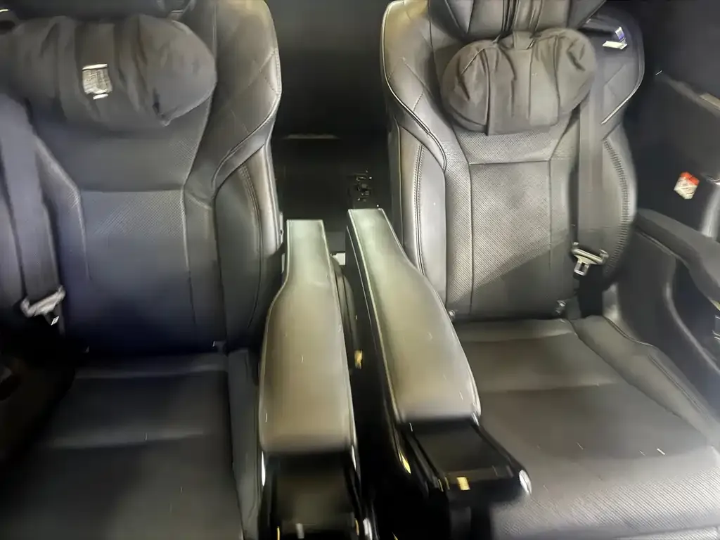 Toyota Alphard — фото 7