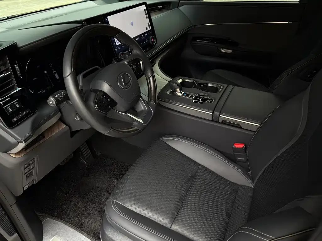 Lexus LM 2024 из CN, фото 2