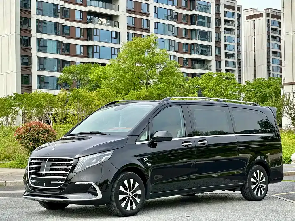 Mercedes-Benz Vito — фото 1