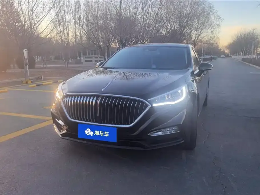 Hongqi H5 — фото 1