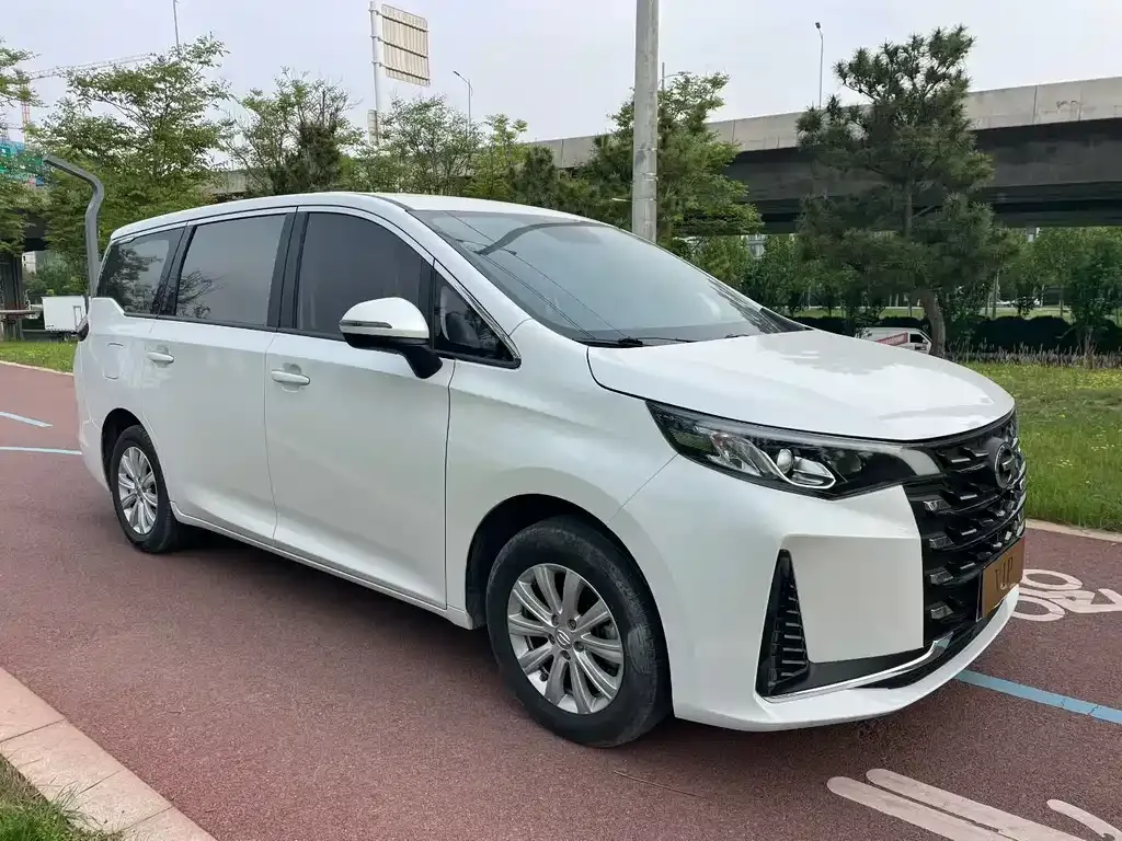 GAC Motor Trumpchi M6 — фото 6