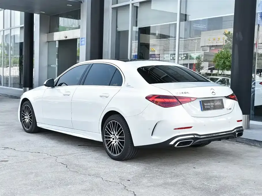 Mercedes-Benz C-Class — фото 10