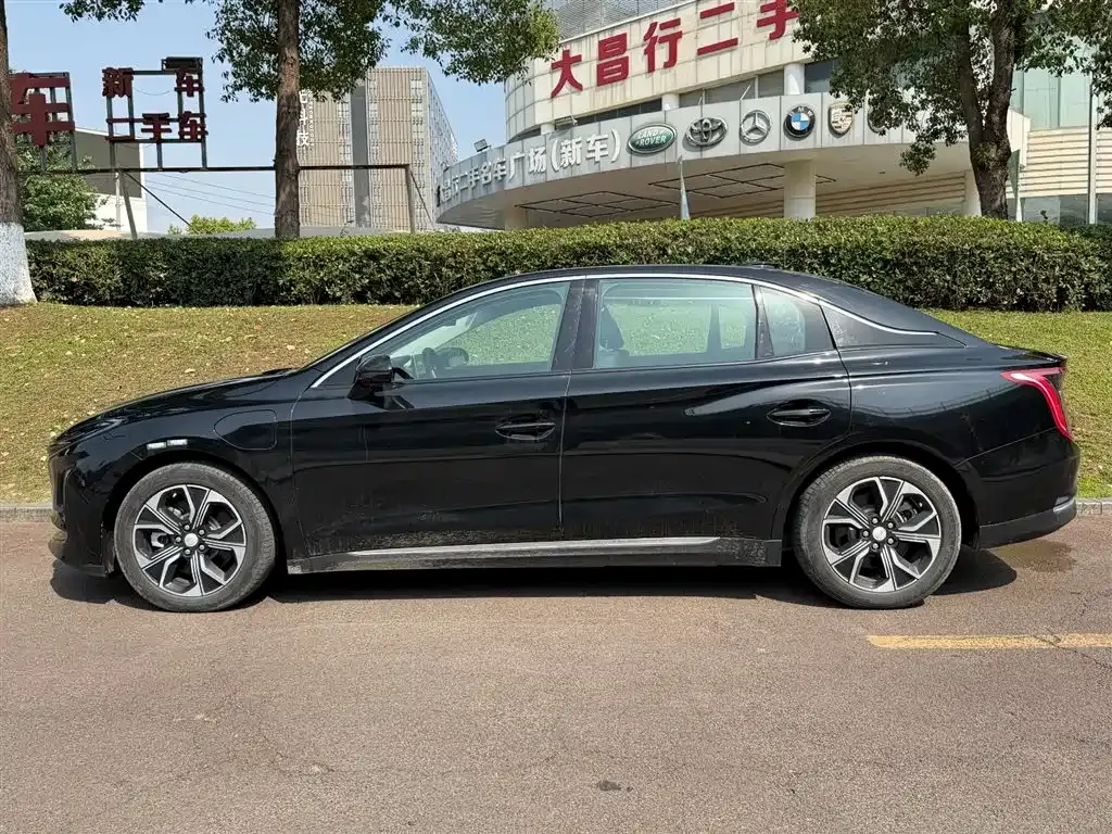 Hongqi E-QM5 2023 из CN, фото 5