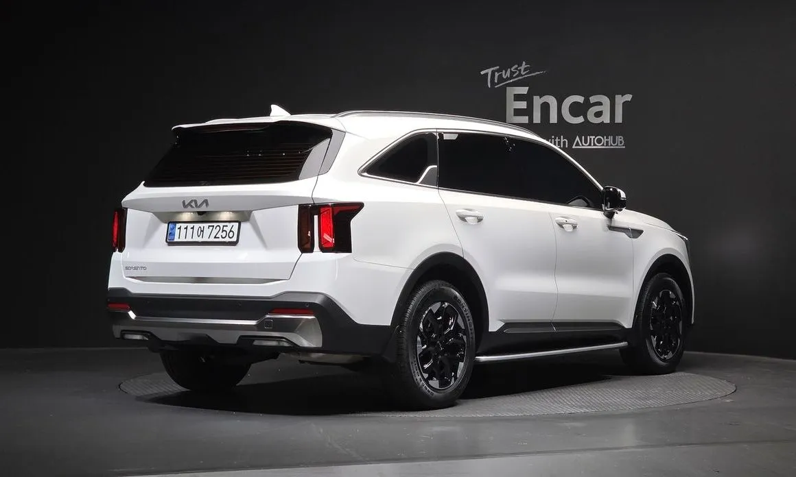 Kia Sorento — фото 3