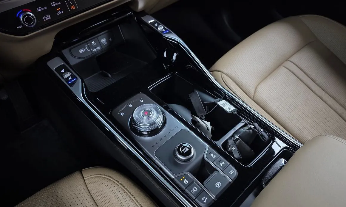 Kia Sorento — фото 10